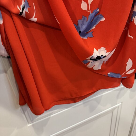 Lila Rose 2xl Sleeveless Floral Blouse Red-Orange Blue and Blush Flowers EUC - Picture 6 of 6